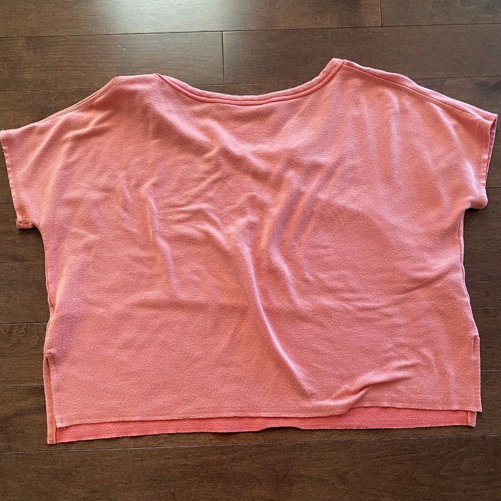 Athleta tee - Picture 2 of 3